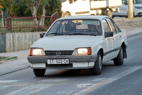 Opel Rekord E2