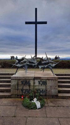 Kriegsgräber- und Gedenkstätte Lerchenberg bei Meersburg 