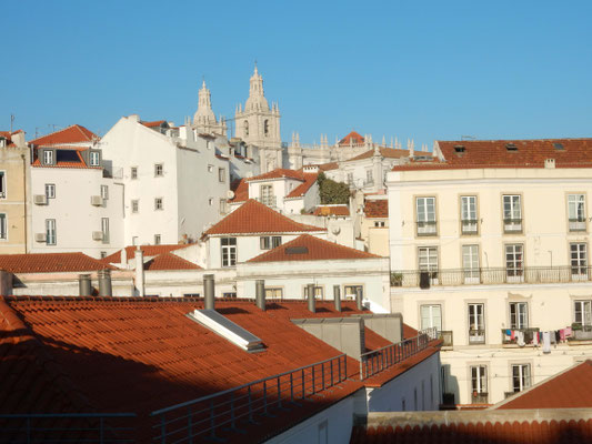 Blick vom Castelo de Jorge über die Stadt