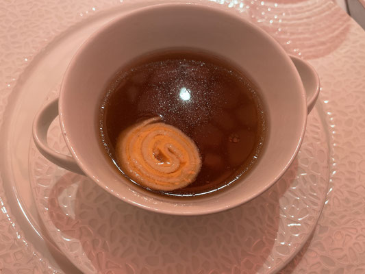 Hirschrücken Consommé