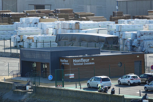 Das Hafenterminal von Honfleur