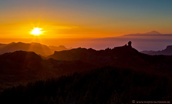 Roque Nublo im letzten Abendlicht