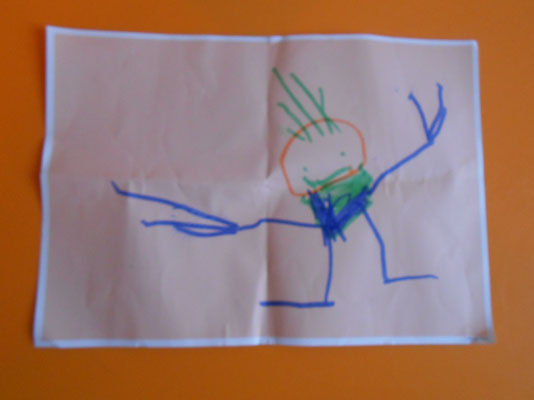 dessin d'une petite fille de 3 ans 