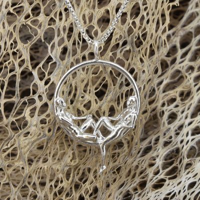 - Isa und Lynn - Anhänger ohne Kette 210.- Panzerkette 99.-