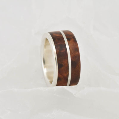 Thujawurzelholz mit Silberkombinierter Ring 570.-