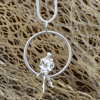 - Andreas mit Kind -  Anhänger ohne Kette 170.- Schlangenkette 130.-