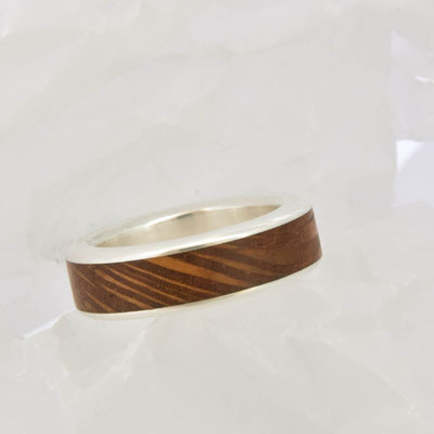 Australische Eiche mit Silber kombinierter Ring 570.-