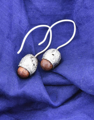Eukaliptus in Silber mit Balisanderholz Ohrring 320.-