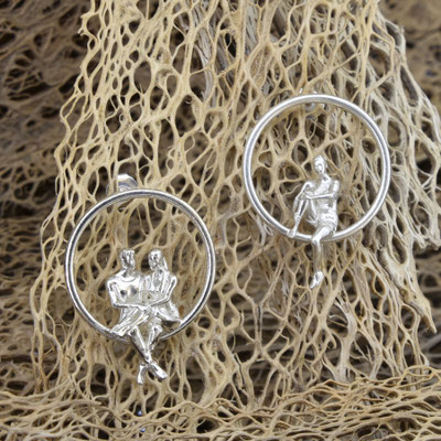 - Romina und Tony & Ursula - Ohrringe Paar 330.- Die verschiedenen Ohrringe können frei kombiniert werden.