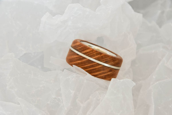 Australische Eiche mit Silber kombinierter Ring 520.-