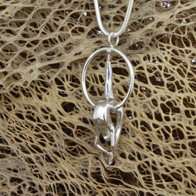 - Luisa  - Anhänger ohne Kette 180.- Schlangenkette 130.-