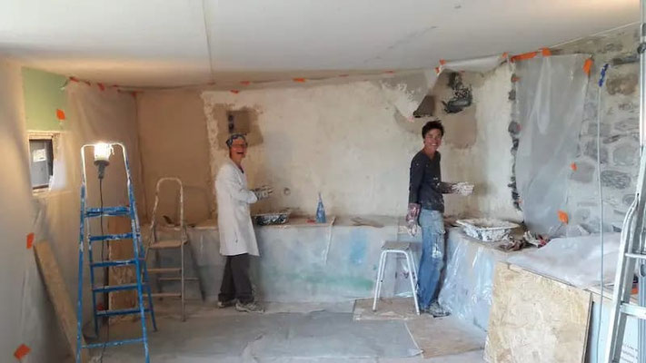 à l'ouvrage pour la rénovation aux 7 sartots