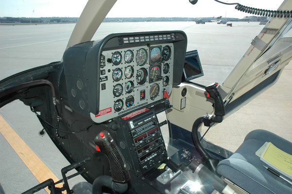 Bell 206 Cockpit