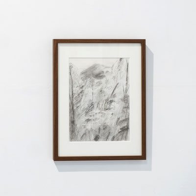 山のデッサン　2023　29.7×21.0cm　紙、木炭、鉛筆