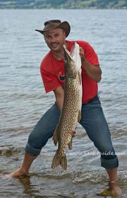 112cm Hecht aus dem Attersee, Hechtfischen mit einem Hechtspezialisten