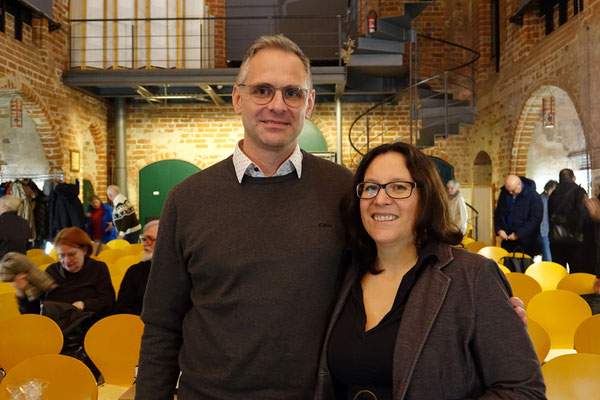 Valentina Holt und Tangermündes Bürgermeister Steffen Schilm