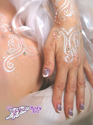 Tatouage éphémère paillettes _ tatouage temporaire _ bijoux de peau _ YaYa'Z Body Art / Vendée