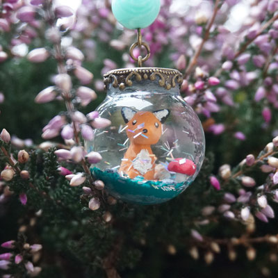 Fuchs in Schneekugel