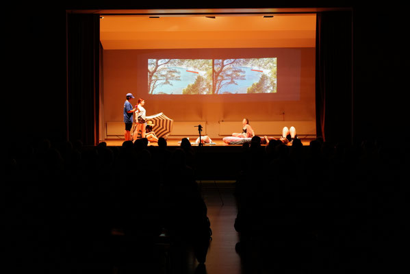 Warum bist du nicht bei den Leuten am Meer? 2025