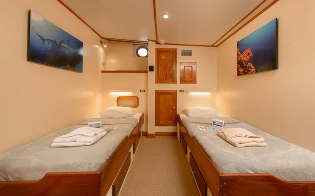Cabins twin bed of the ship Seahunter in Cocos Island, ©Unterseahunter Group