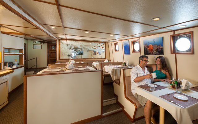 Dinner area of the ship Seahunter in Cocos Island, ©Unterseahunter Group