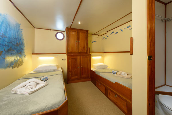 Cabins twin bed of the ship Seahunter in Cocos Island, ©Unterseahunter Group