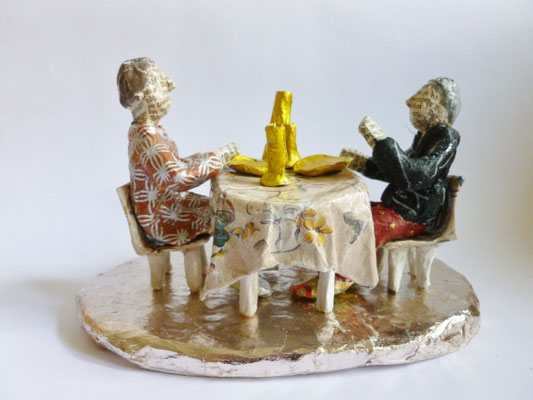 Tafelgold, Papiermaché, 11 cm hoch, 17,5 cm lang, 12 cm tief (Heike Roesner/2016) - verkauft