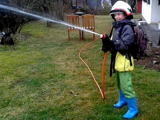Ich möchte auch einmal Feuerwehrmann werden.