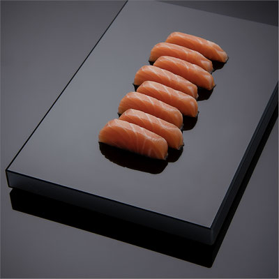 Sushi-Set von Black Glass mit Balik Filet von Prunier