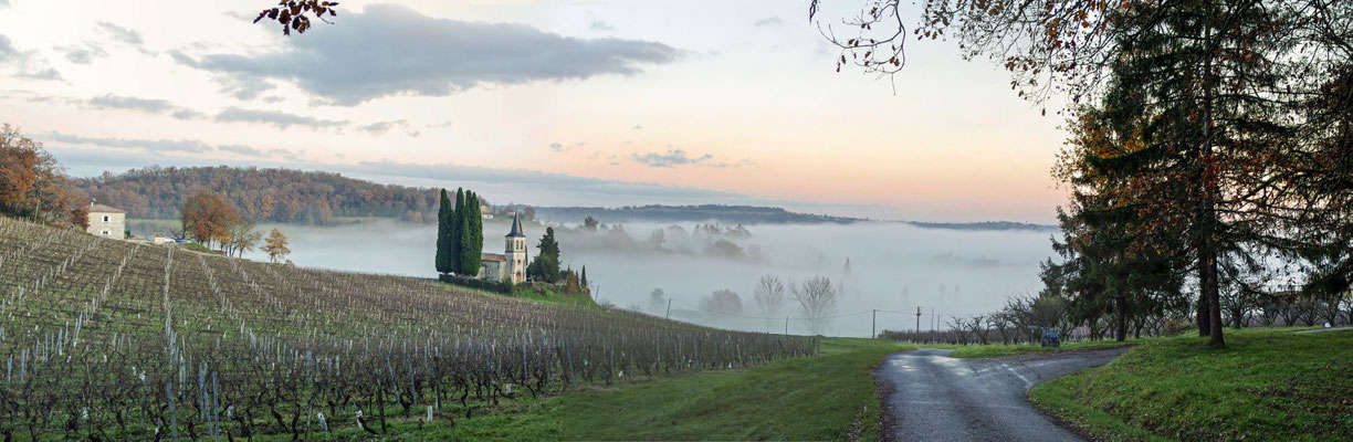 Saint-Etienne dans le brouillard (46170)