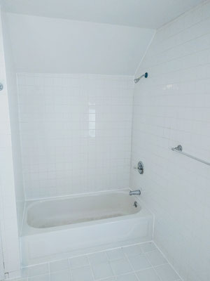 Huge upstairs bathroom with new tile