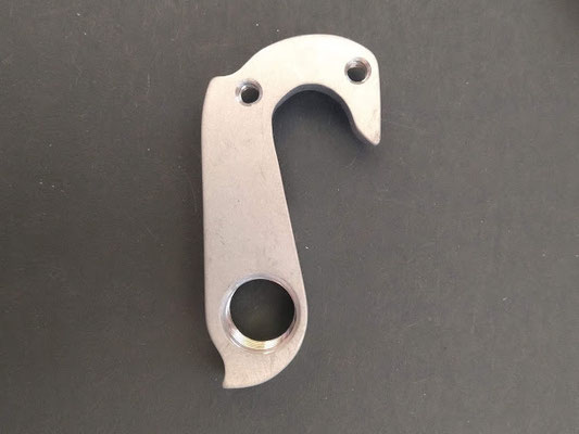 -$PATA REMOVIBLE PARA CUADRO DH175 $650 MXN