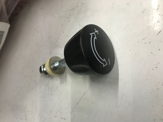-$Perilla Ajustable de Tension sola para aparato FORZA Uno SP-0803-14 $120 MXN REPSPOF031