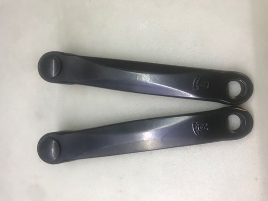 # BIELAS DE ACERO PINTADO EN NEGRO PARA APARATO DE EJERCICIO P0029 NP REPPRFB005 $1,050 MXN