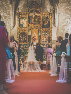 bodas miraMeh-pasillo-iglesia-T&J 