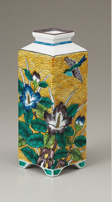 *Kutani ware Flower Vase "Yoshidaya"