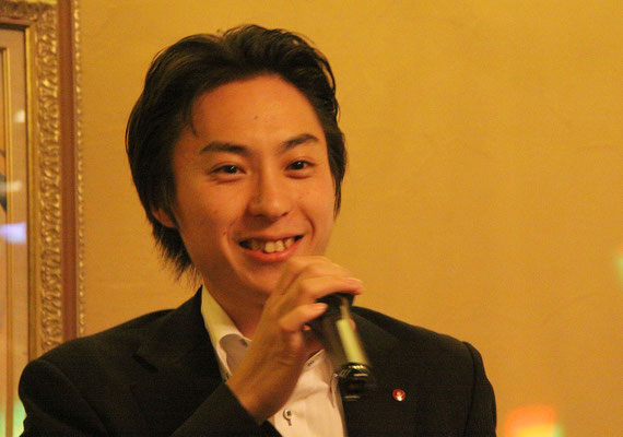 太田　小指が・・・