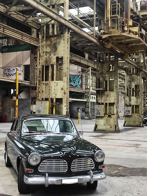 Volvo Amazon im schönsten Parkhaus Europas