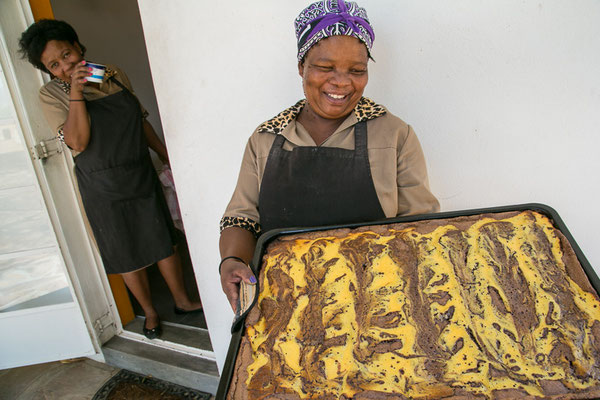 Fresh cake for our guests Ababis Guestfarm © Ria Henning-Lohmann