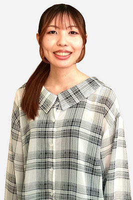 ピアノの女性俳優｜鹿股さくら
