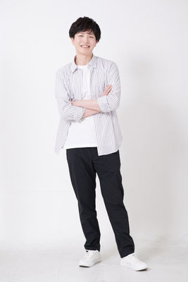 色白の男性俳優｜髙木洋輔