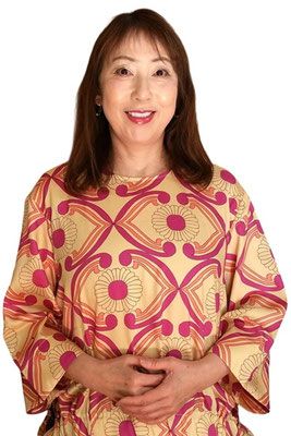 保育園園長の女性俳優｜朝陽万葉