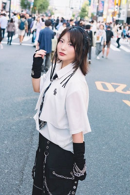 アンニュイな女性俳優｜一宮ゆろ