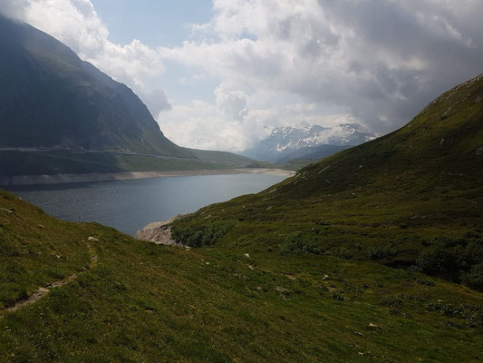 Stausee am Lukmanierpass