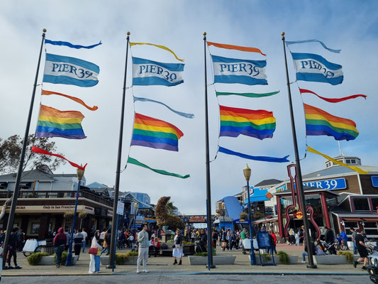 D'Regebogefahne isch allgägewertig - logo, mir sind ja au im Pride month 😉