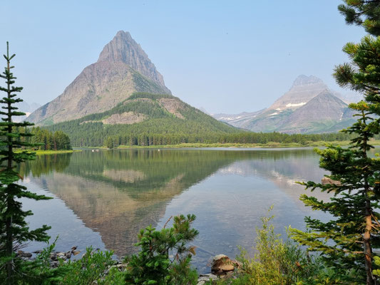 Entlang dem Swiftcurrent Lake