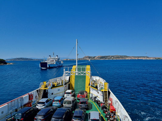 ab Palau mit der Fähre nach La Maddalena