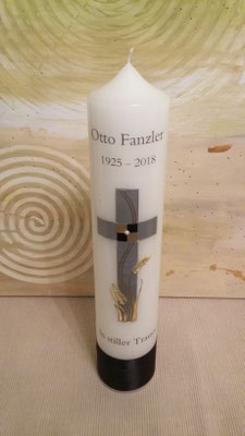 Gedenkkerze Kreuz mit Ähren, Maße: 40x8cm, Preis: EUR 75,00