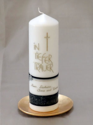 T2 - in tiefer Trauer, Stumpenkerze ivory, Maße: 30x8cm EUR 75,00