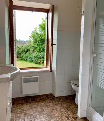 Domaine de la Licorne in french Black Perigord, Rouffignac cottage, bathroom